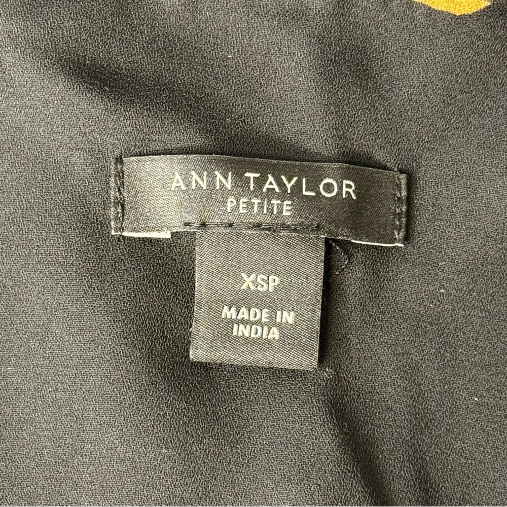 Ann Taylor | Black and Gold Chain Print Quarter Button Blouse - Picture 9 of 11